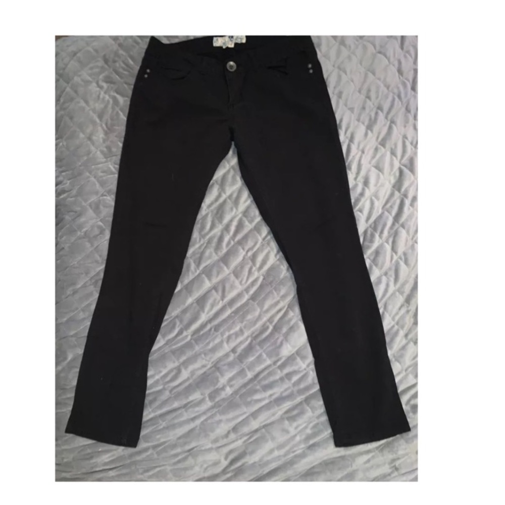 🐿Joie Black embroidered jeans size 11